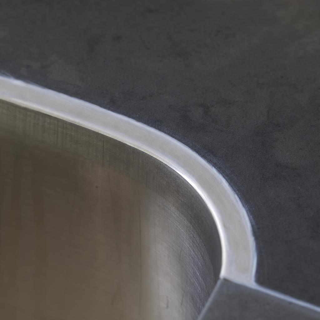 Sink rim re-seal — after